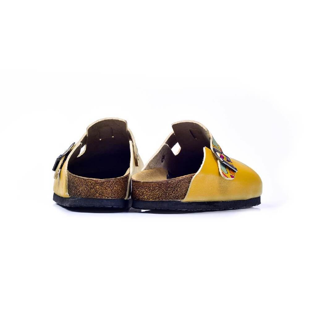 Yellow Giraffe Clogs - CAL3426